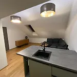 Deluxe Pargi 10 Apartment